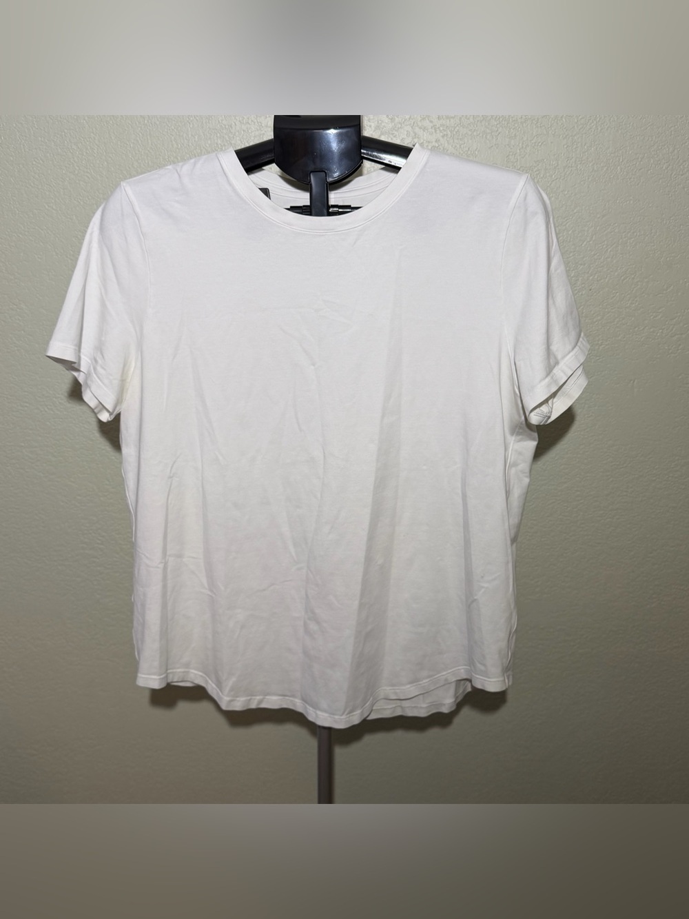 lululemon athletica White Short Sleeve Crew Tee